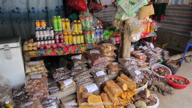 Dien Bien Phu Market